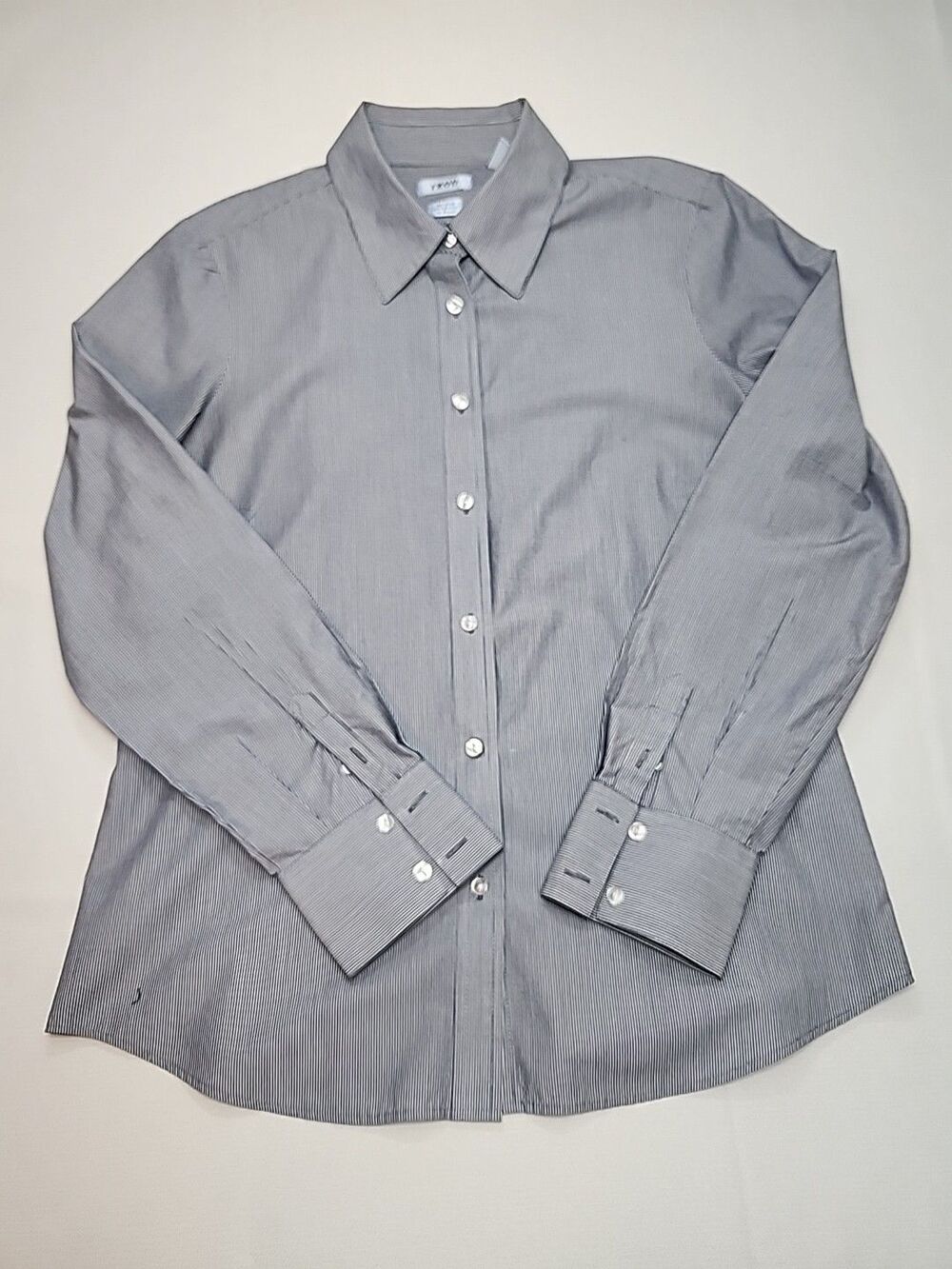 IZOD Long Sleeve Button-up Shirt Womens M Blue Striped Office Business Casual